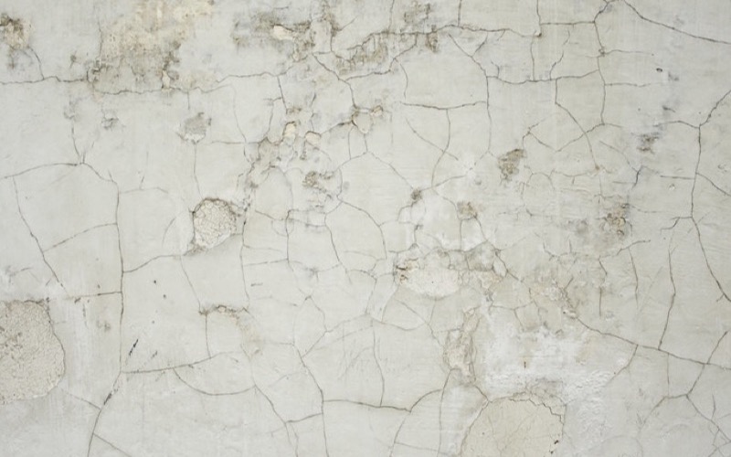 How to Fix Peeling Paint on Walls and Ceilings